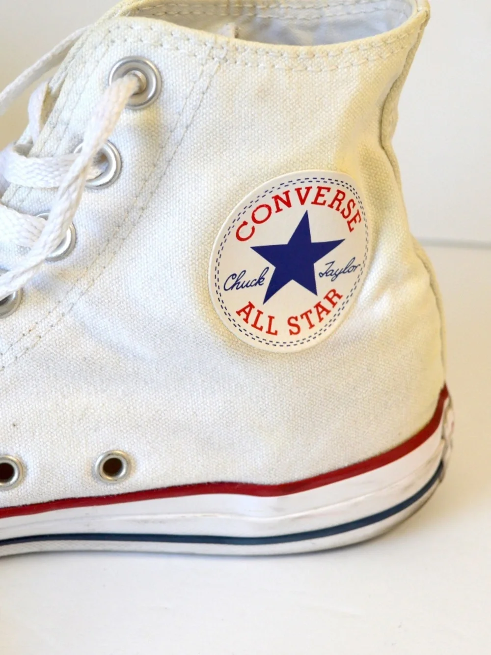 Converse All Stars white canvas chuck hi top woman size 8.5 sneaker shoes